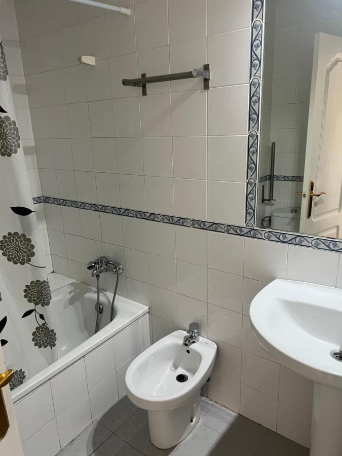 Piso De 3 Dormitorios Con Garaje Херес де ла Фронтера Екстериор снимка