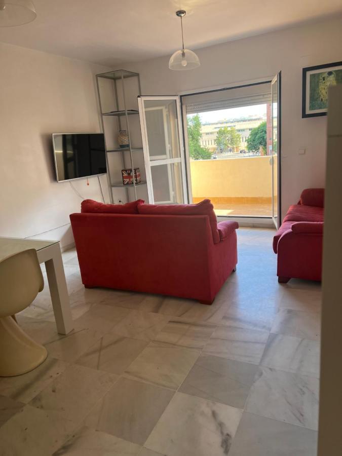 Piso De 3 Dormitorios Con Garaje Херес де ла Фронтера Екстериор снимка